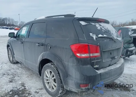 2015 Dodge Journey Sxt z USA, uszkodzony, nr VIN 3C4PDCBG1FT616459